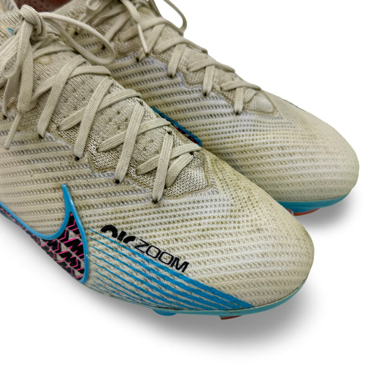 Nike Air Zoom Mercurial Vapor 15 Elite (2022/23), usadas por Diogo Dalot en partidos y fotos de la final de la Copa Carabao 2023
