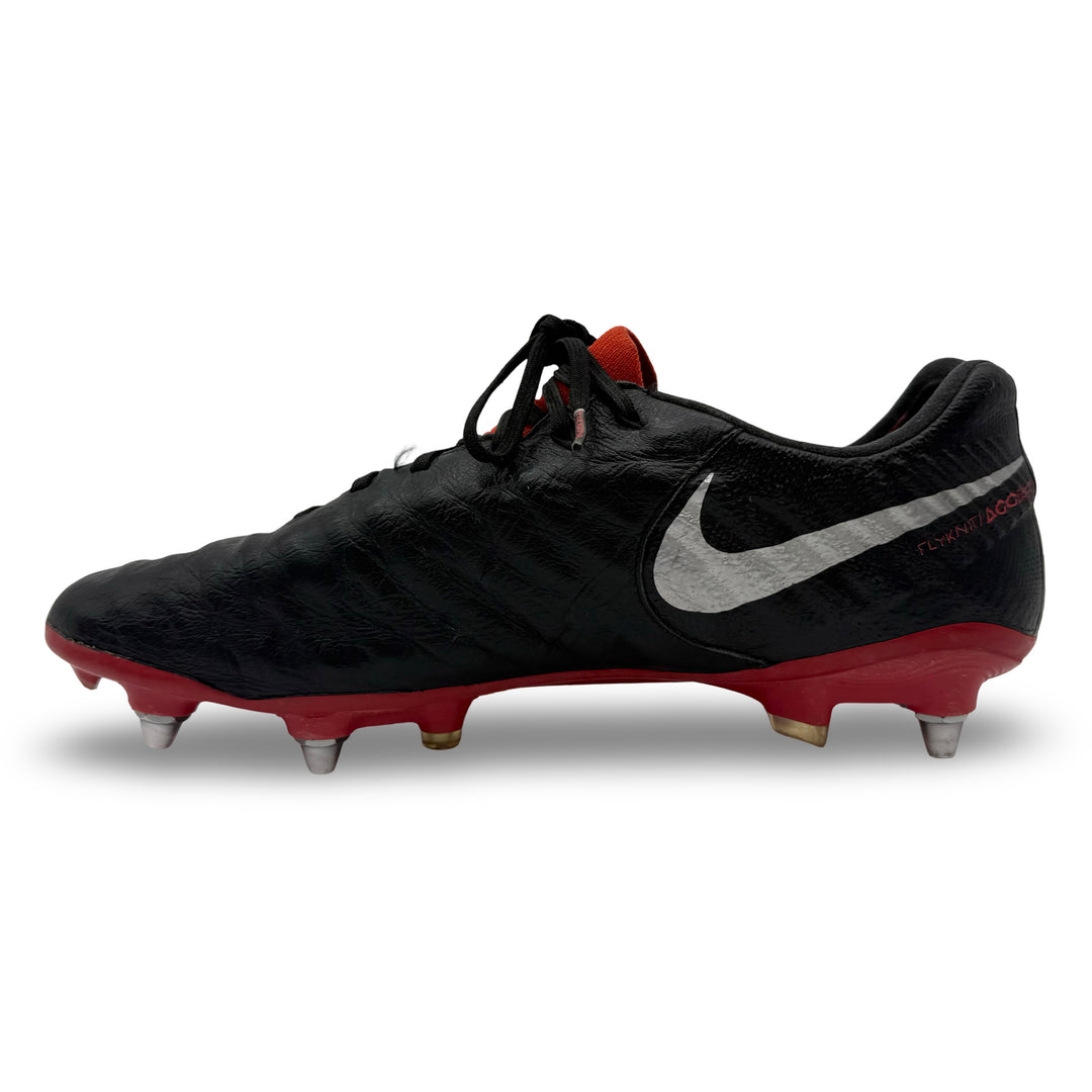 Raphaël Varane Match Worn, Photo-Matched Nike Tiempo Legend VII  - 2018/19 & 2018 UEFA Super Cup Final