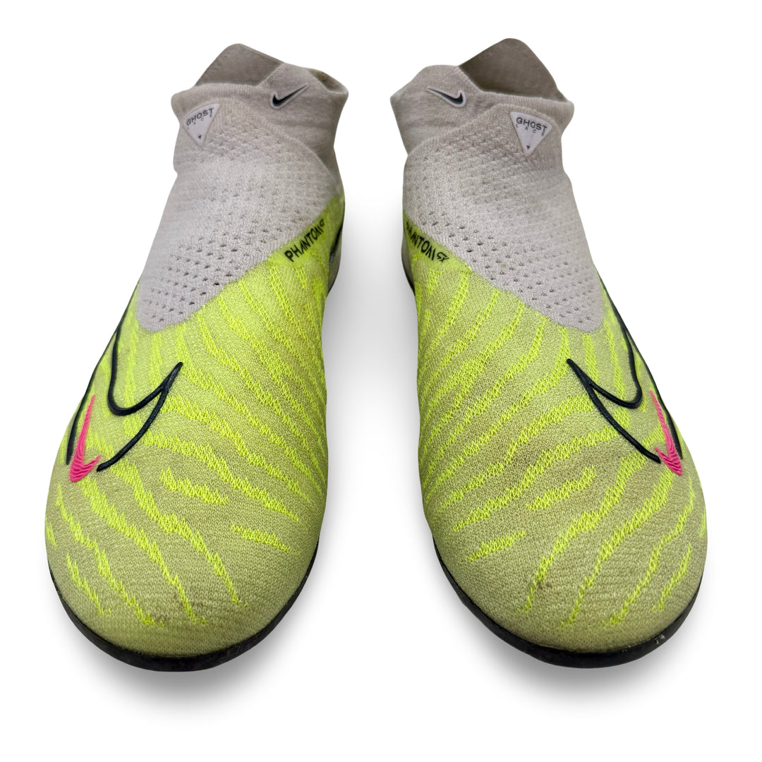 Nathan Aké Match Worn, 1 Goal Scored, Photo-Matched Nike Phantom GX Elite - 2022/23 Treble Season