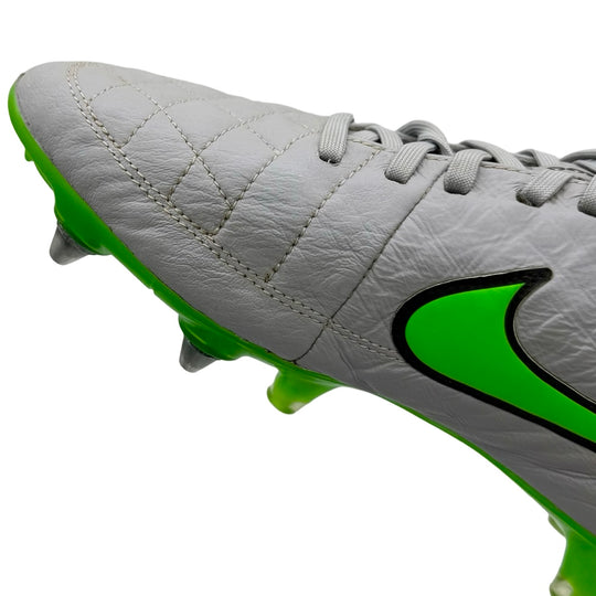 Kyle Walker | Match-Worn Boots | Dual Hand-Signed | 2015/16 | Tottenham