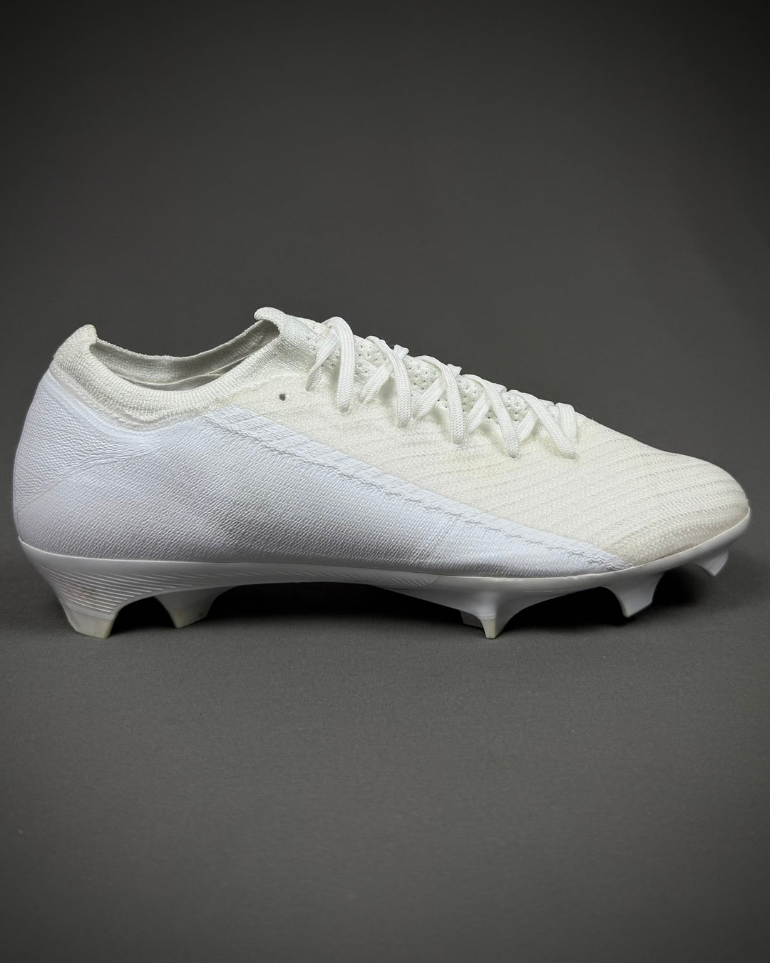 Bruno Fernandes | Player-Worn Boots | 2023/24 | 1-of-1 Prototype | Manchester United & Portugal