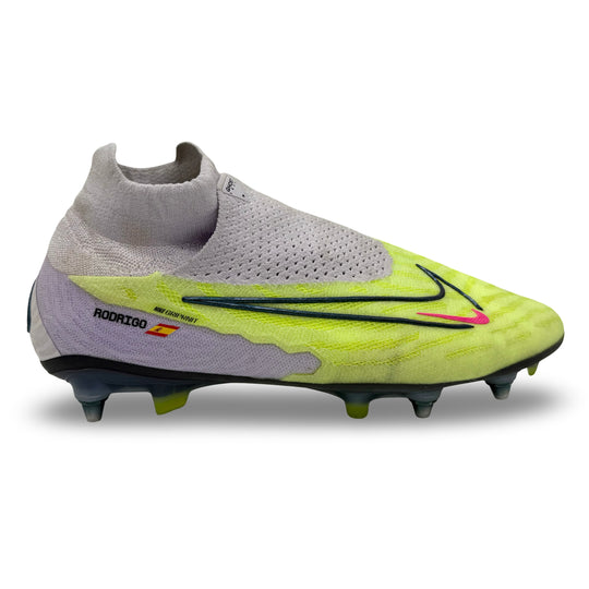 Nike Phantom GX Elite (temporada triple 2022/23), usada por Rodri, 1 gol, fotocombinada