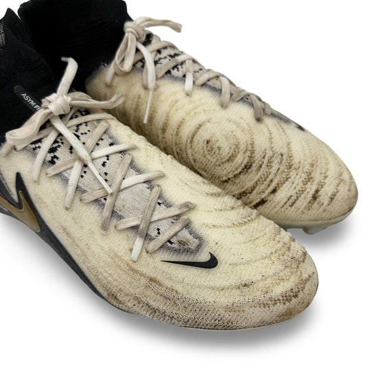 Kevin De Bruyne Match Worn, 2 Goals Scored (Inc. 100th For Man City) & 9 Assists, Photo-Matched Nike Phantom Luna II Elite - 2023/24 4-In-A-Row Season