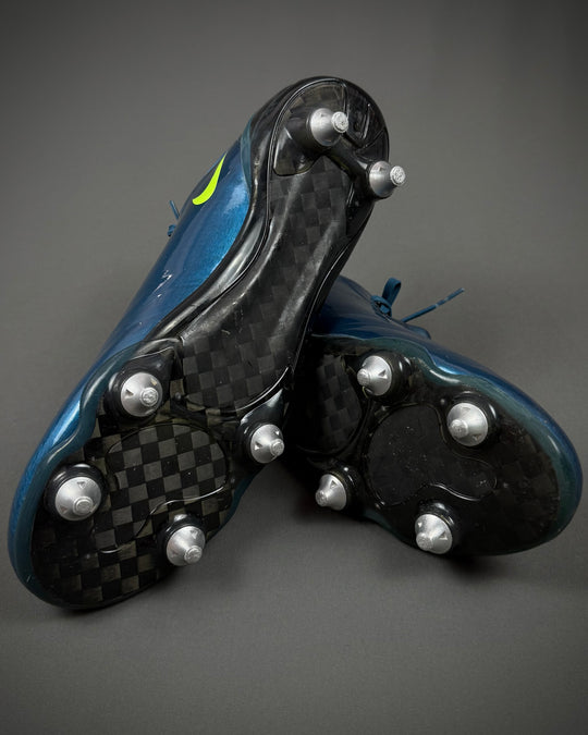 Theo Walcott | Match-Worn Boots | 2008/09 | 2 Goals | Arsenal