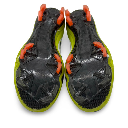 بيدرو ماتش يرتدي حذاء Nike Mercurial Vapor Superfly II لموسم 2010/11