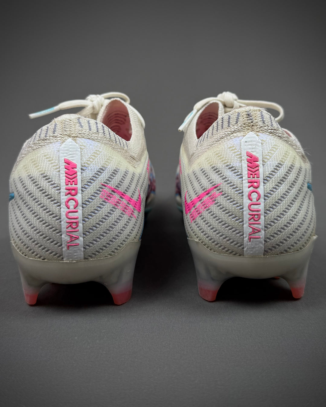 Robert Lewandowski | Match-Worn Boots | 2022/23 | 4 Goals | 1 Assist | Barcelona Debut Season