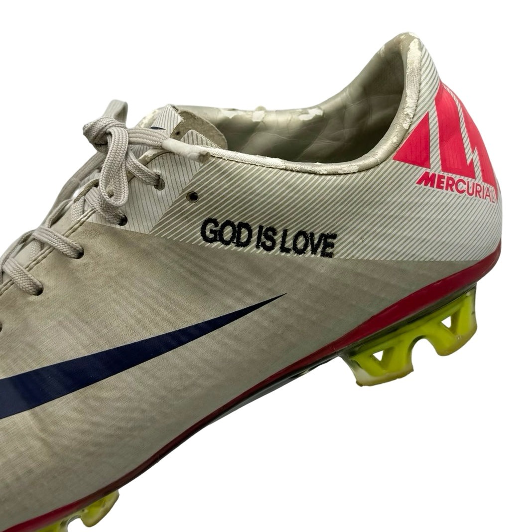 Aaron Lennon | Match Worn | Photo-Matched | 2011/12 | 1 Goal & 1 Assist | Nike Mercurial Vapor Superfly III