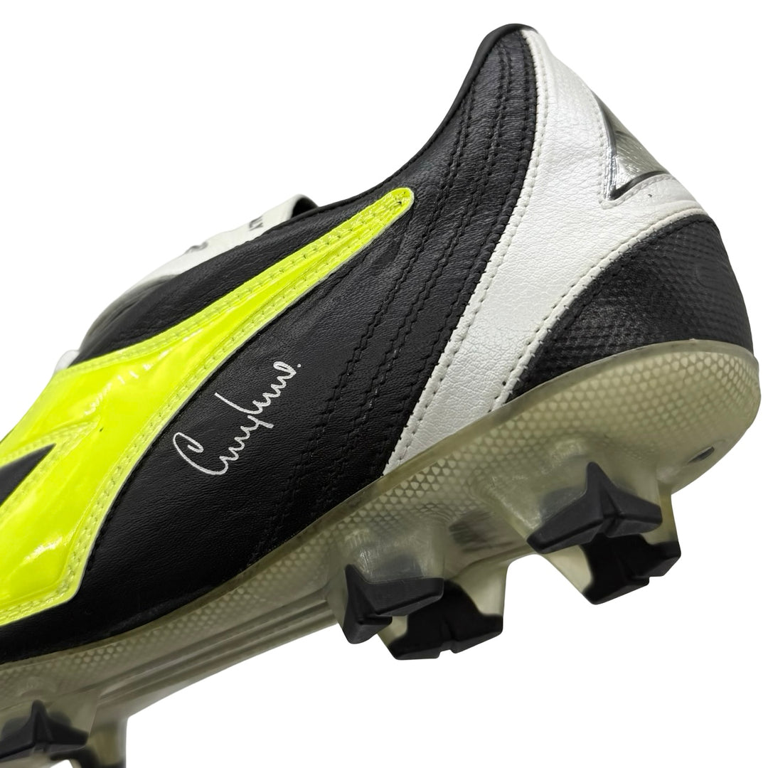 Gary Neville Match Issued Diadora Attiva RTX 12 - 2003/04