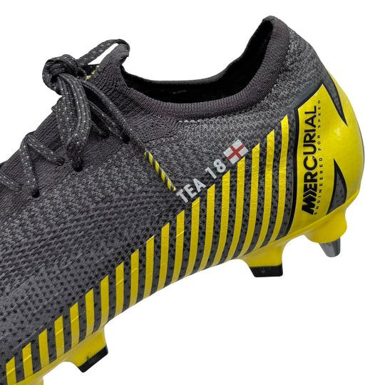 Nike Mercurial Vapor 12 Elite 2017/18 usadas por Ashley Young