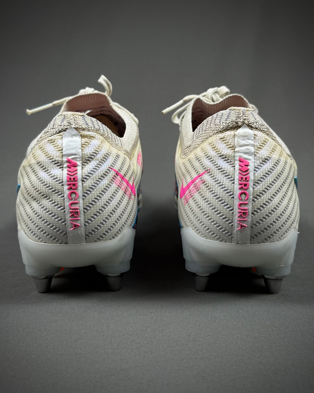Diogo Dalot | Match-Worn Boots | 2022/23 | Carabao Cup Final | Manchester United