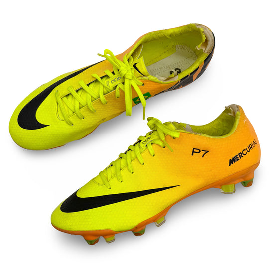 Alexandre Pato | Match Worn | 2013/14 | Nike Mercurial Vapor IX