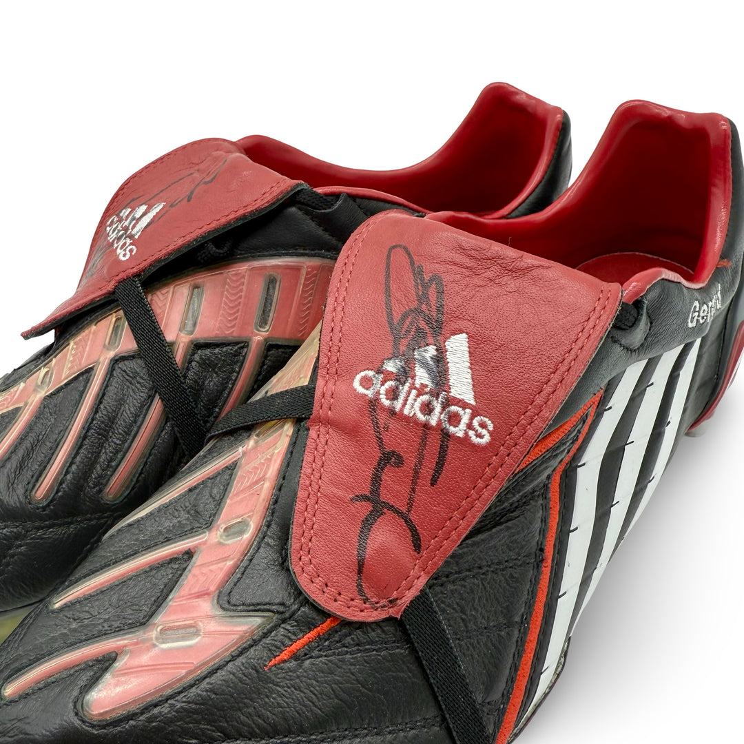 Steven Gerrard Match Issued, Adidas Predator Powerswerve com dupla assinatura - 2007/08