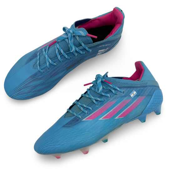 حذاء ليونيل ميسي Adidas X Speedflow.1 في مباراة 2021/22
