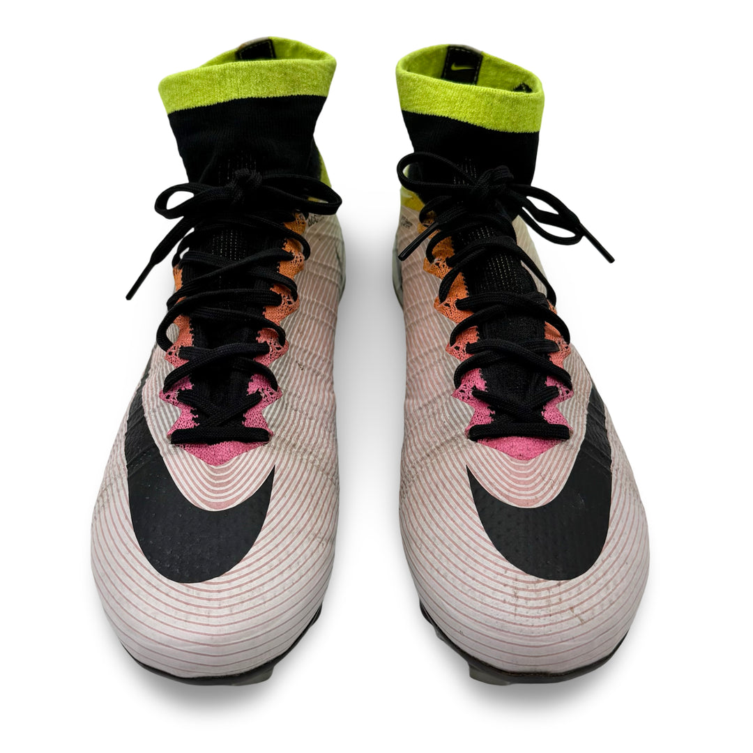 Kyle Walker | Match-Worn | Photo-Matched | 2015/16 | 2 Clean Sheets | 1 Assist | Nike Mercurial Superfly IV