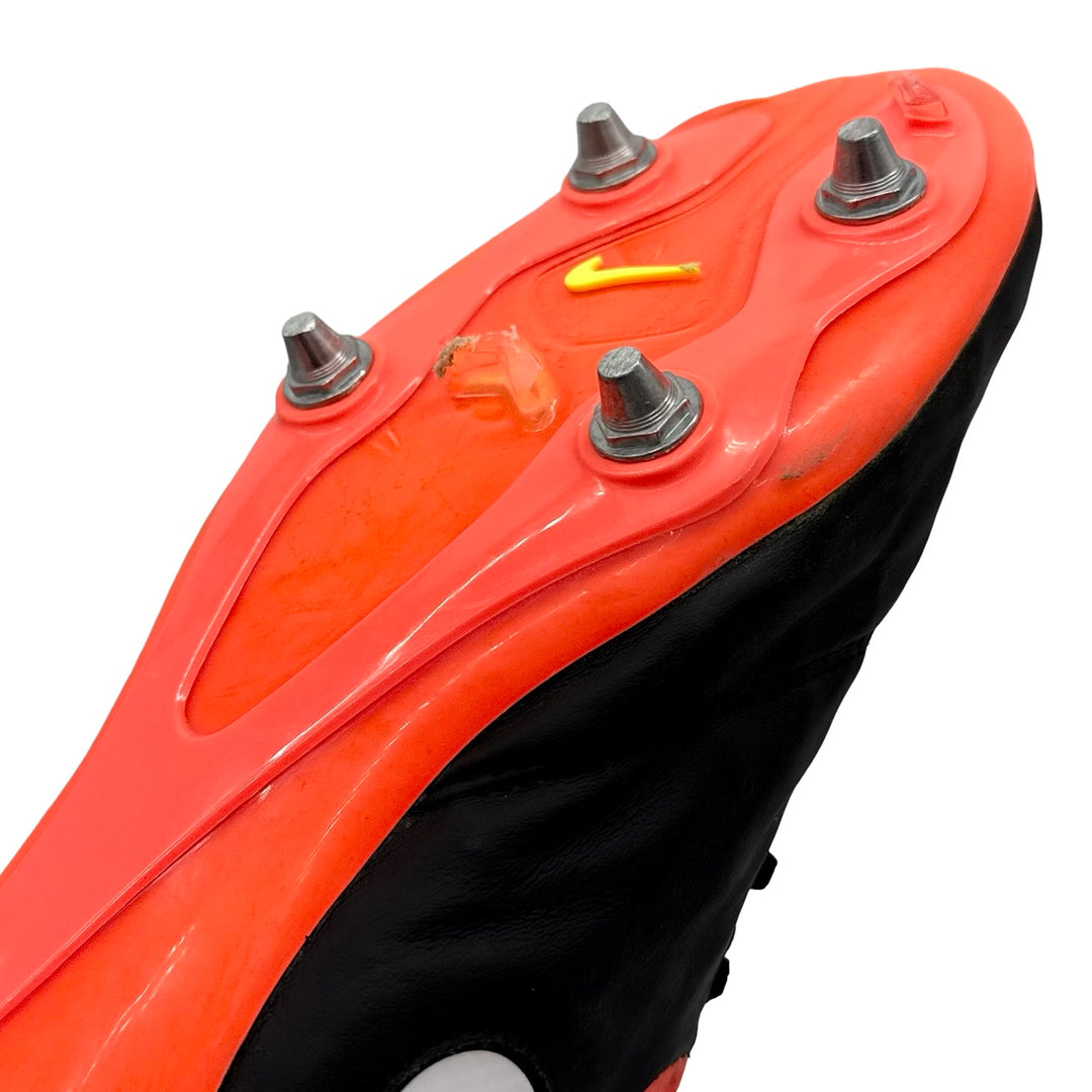 Gerard Piqué Match Worn Nike Tiempo Legend VI - 2016/17