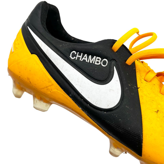 Nike CTR360 Maestri III 2012/13, usada por Alex Oxlade-Chamberlain