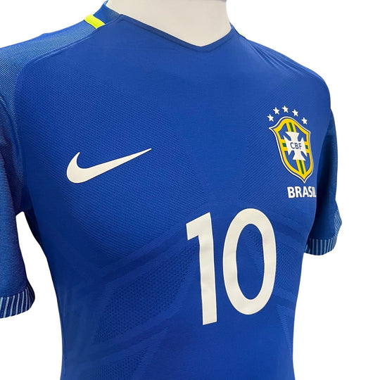 Camiseta Nike Dri-Fit usada en partido, sin lavar y con foto de Neymar Jr. - Ecuador 0-3 Brasil, clasificación para la Copa Mundial de la FIFA 2018
